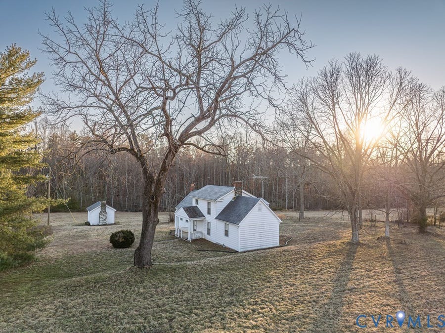 Property photo for 25805 N James Madison Highway, New Canton, VA