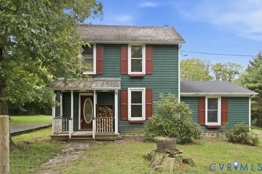 Property photo for 1541 Arvon Road, Arvonia, VA