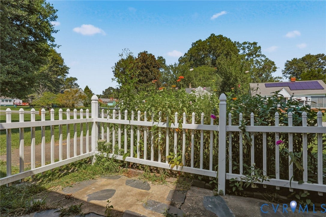 807 Savannah Avenue, Henrico, VA 23222 807 Savannah Avenue, Henrico, VA 23222