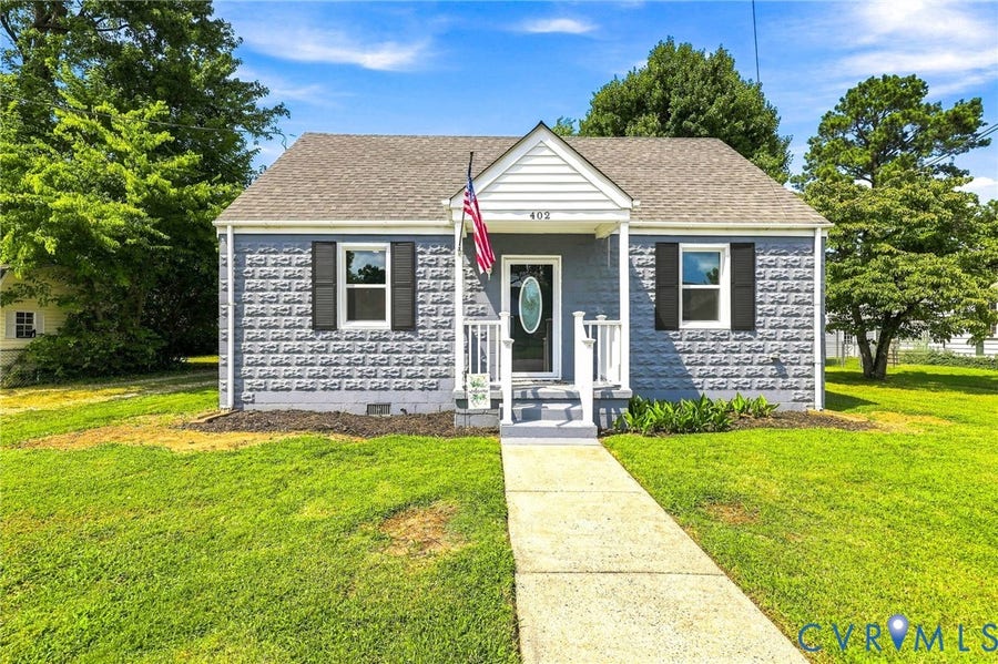 Property photo for 402 Stuart Avenue, Colonial Heights, VA