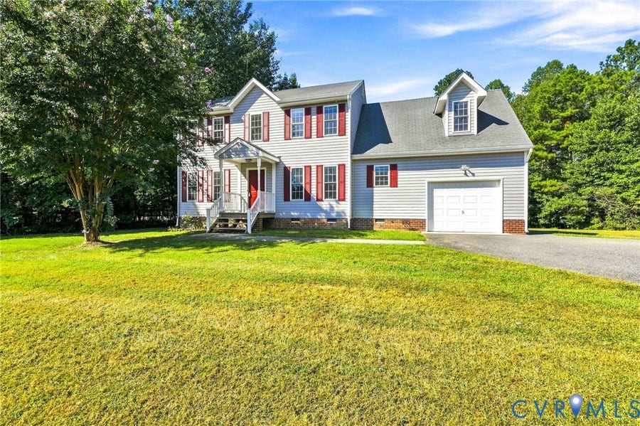 Property photo for 15718 Pypers Pointe Drive, Chesterfield, VA
