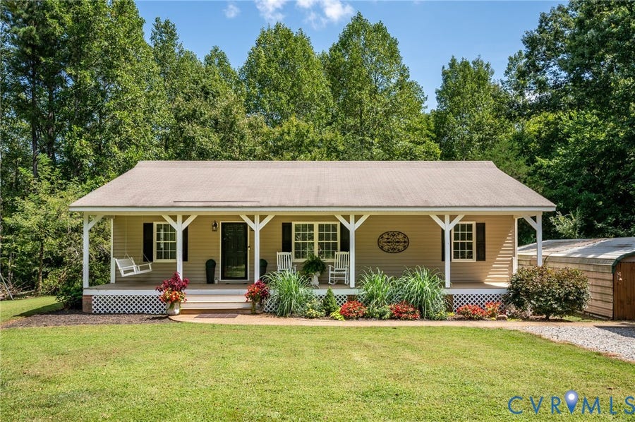 Property photo for 8181 Dash Lane, Amelia, VA