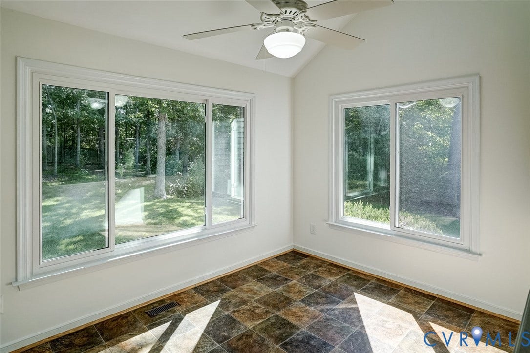 2388 Horsley Drive, Henrico, VA 23233 Great space to start your day. Eat in area overlooks large private backyard. Room gets such great light!