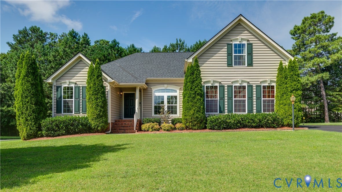 Welcome to 14424 Dampier Drive, Chesterfield, Virginia.