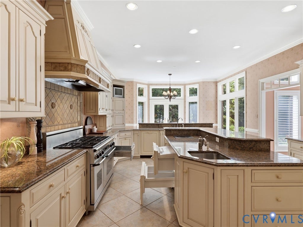 Built-in Crisper Drawers and Thermador Warming