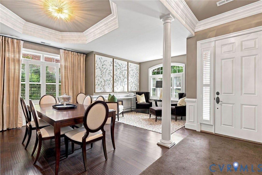 11762 Triple Notch Terrace, Three Notch Place, Henrico, VA 23233 Hardwood flooring, decorative ceiling, double entry doors, interior column, and transom windows