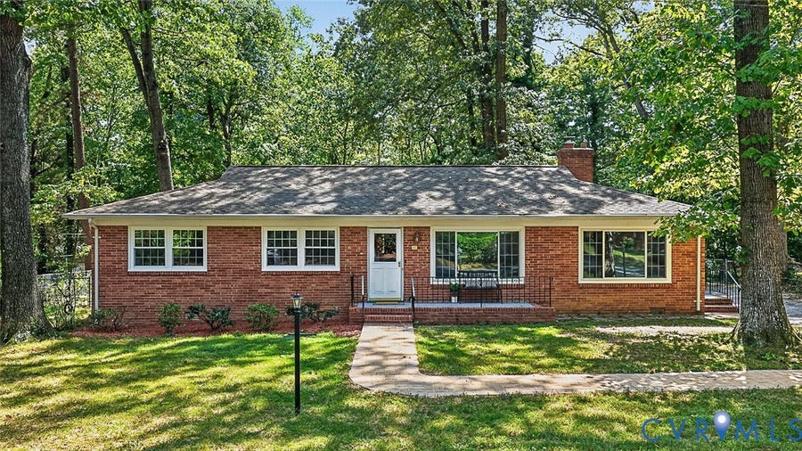 Property photo for 10409 Sydelle Drive, North Chesterfield, VA