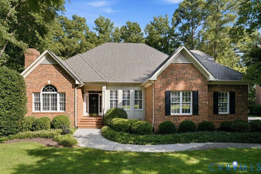 Property photo for 22 E Square Lane, Richmond, VA