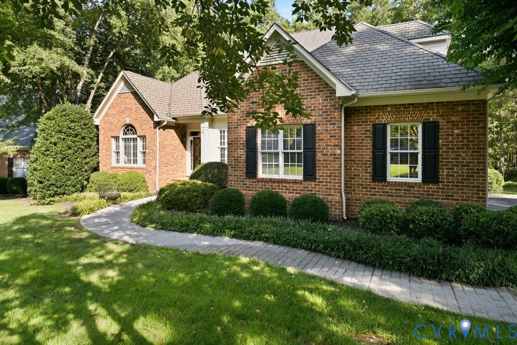 22 E Square Lane, Richmond, VA 23238 22 E Square Lane, Richmond, VA 23238