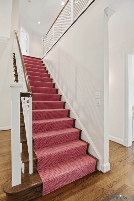 22 E Square Lane, Richmond, VA 23238 22 E Square Lane, Richmond, VA 23238