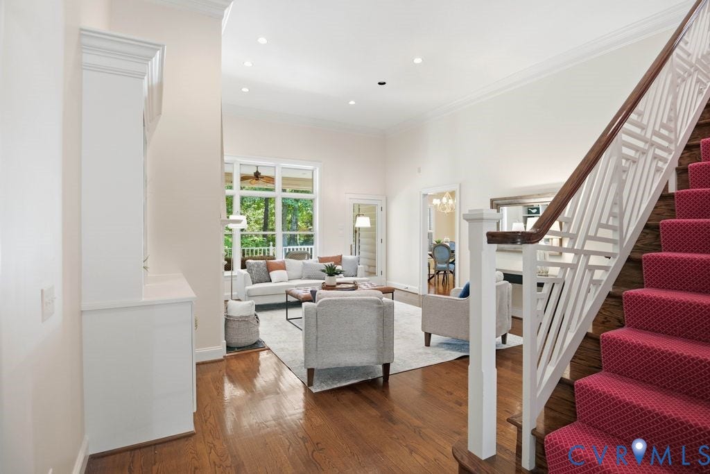 22 E Square Lane, Richmond, VA 23238 22 E Square Lane, Richmond, VA 23238