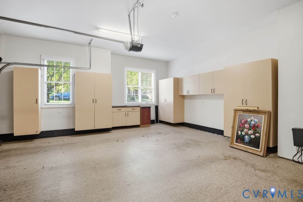 22 E Square Lane, Richmond, VA 23238 22 E Square Lane, Richmond, VA 23238