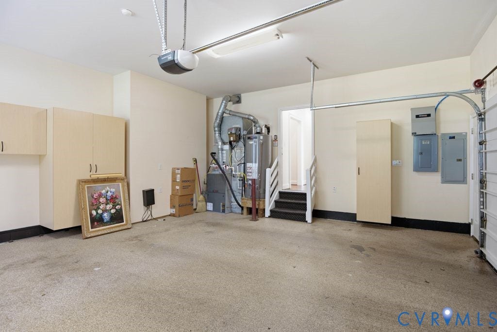 22 E Square Lane, Richmond, VA 23238 22 E Square Lane, Richmond, VA 23238
