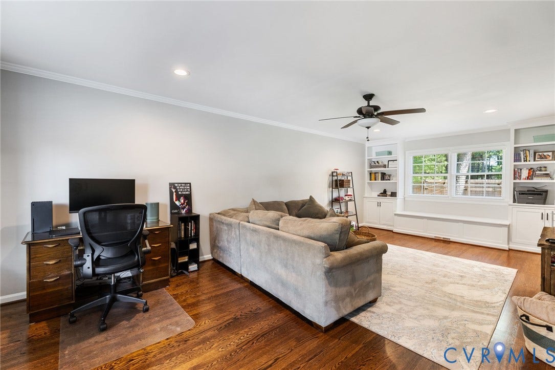 1109 Swissvale Place, Henrico, VA 23229 Hardwood-finish flooring, recessed lighting, crown molding, built-in shelving, and a ceiling fan with light fixture