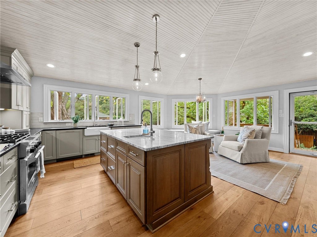 3403 W Franklin Street, Museum District, Richmond, VA 23221 Windows open beautifully to expansive side yard!!