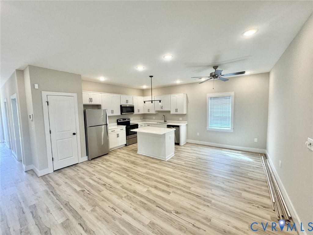 Example of kitchen with similar features and finishes.