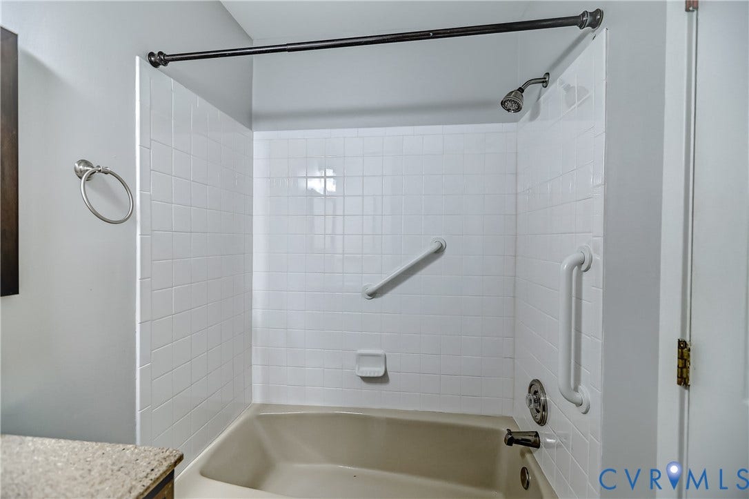 2758 Old Point Drive, Wilde Lake, Henrico, VA 23233 2758 Old Point Drive, Wilde Lake, Henrico, VA 23233