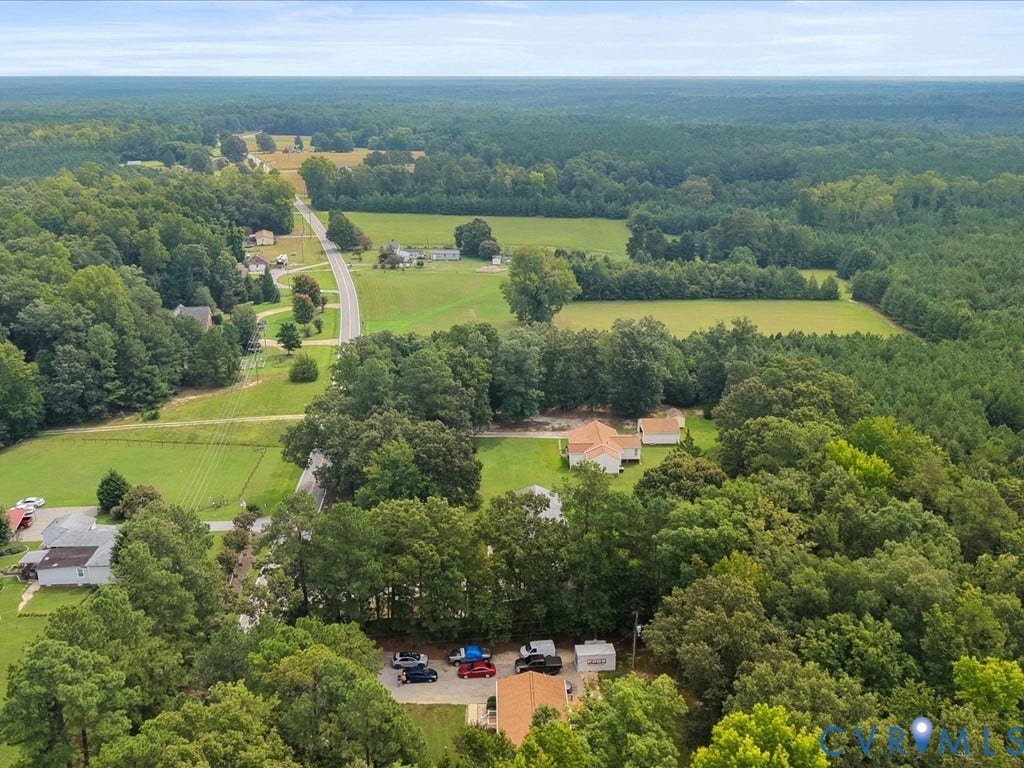 10121 Hickory Road, Chesterfield, VA 23803