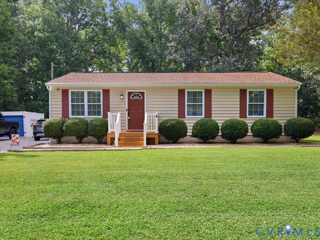 10121 Hickory Road, Chesterfield, VA 23803