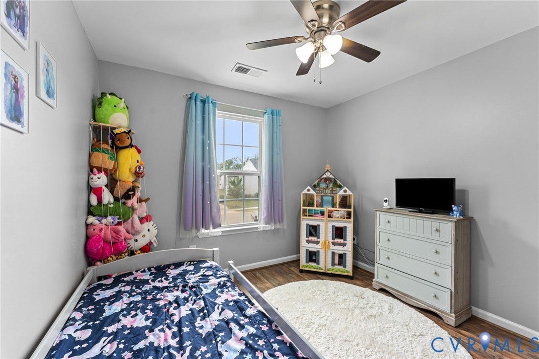 5112 Weatherby Drive, Chester, VA 23831 Recessed lighting, wood-finish flooring, and a ceiling fan with integrated lighting