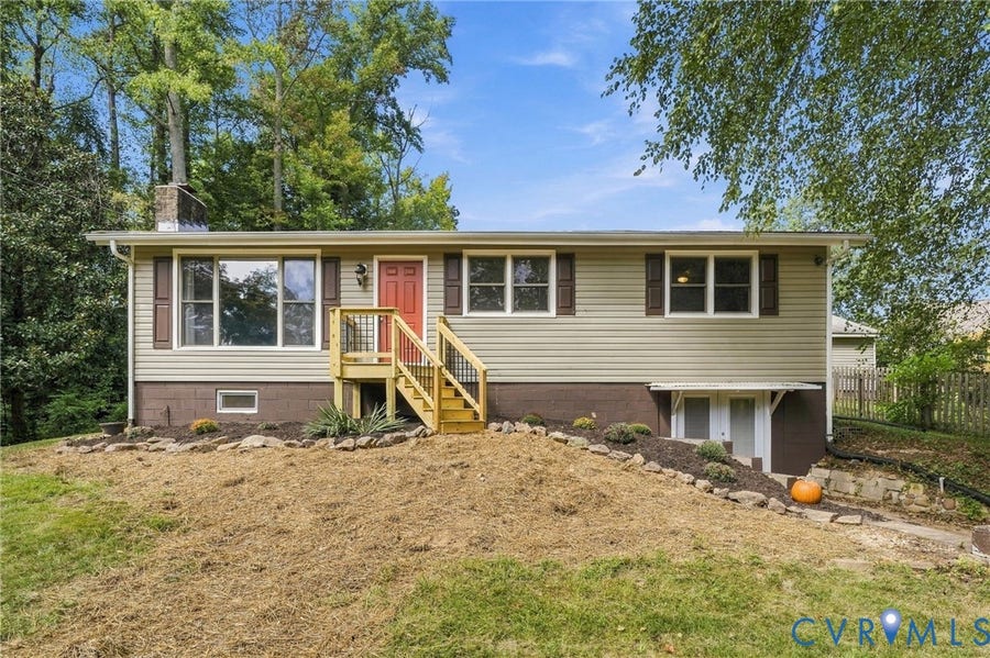 Property photo for 7129 Lakeshore Drive, Quinton, VA