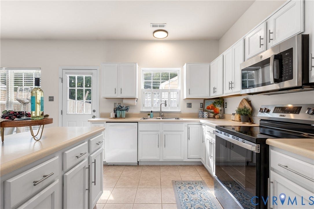 3105 Friars Walk Lane, Glen Allen, VA 23059 3105 Friars Walk Lane, Glen Allen, VA 23059