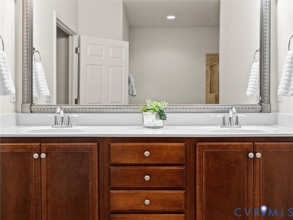 5034 Lewisetta Drive, Glen Allen, VA 23060 5034 Lewisetta Drive, Glen Allen, VA 23060