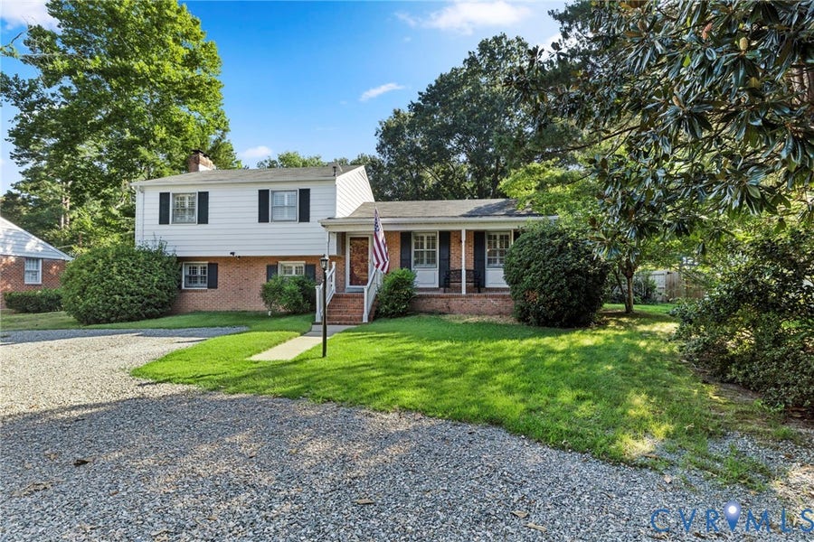 Property photo for 9320 Three Chopt Road, Henrico, VA