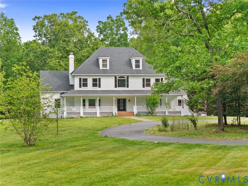 1700 Tigers Road, Manakin Sabot, VA 23103 Offering 5,500+ square feet, this lovely home is ready for its new owners!