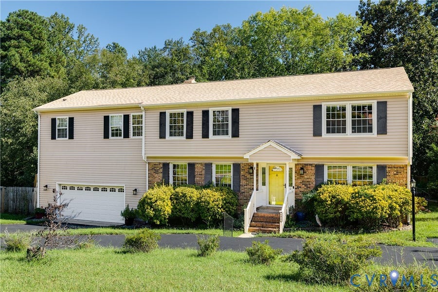 Property photo for 6415 Lakeway Drive, Mechanicsville, VA