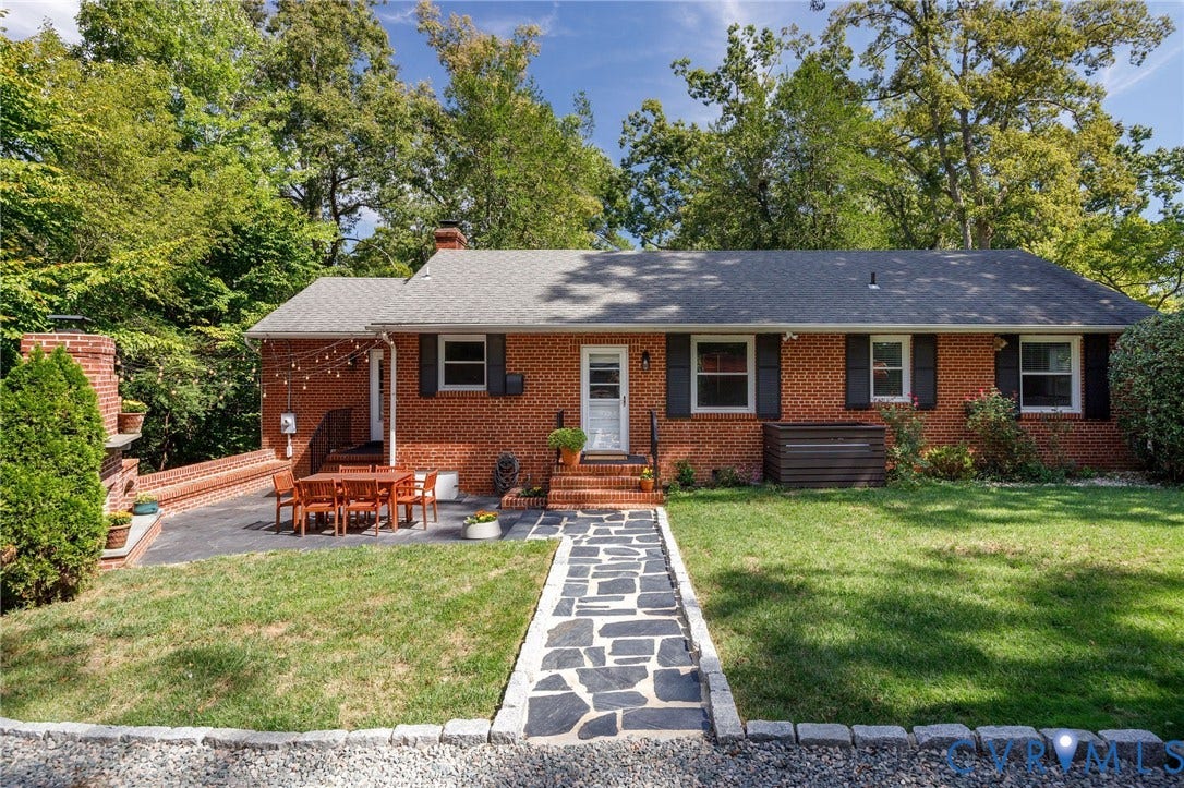7433 Cherokee Road, Richmond, VA 23225 Easy entry with few steps