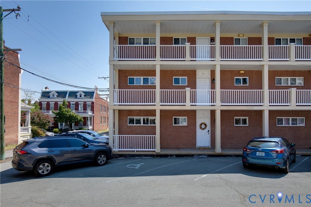 2100 Grove Avenue, #U10, The Fan, Richmond, VA 23220 2100 Grove Avenue, #U10, The Fan, Richmond, VA 23220