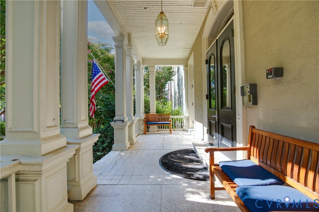 212 W Franklin Street, #U204, Monroe Ward, Richmond, VA 23220 Front porch