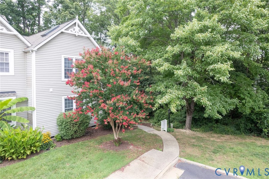 Property photo for 6157 Rolling Forest Circle, Mechanicsville, VA