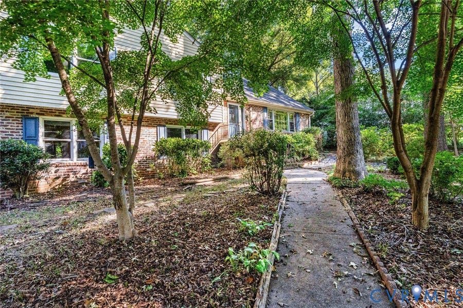 Property photo for 7732 Surreywood Drive, Chesterfield, VA