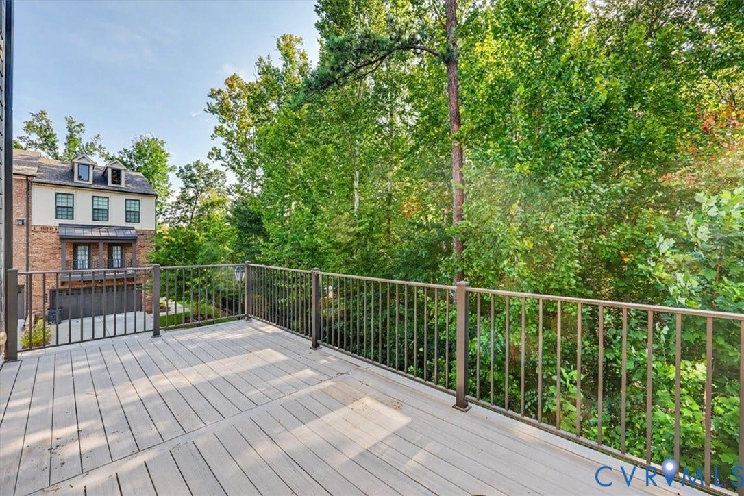1141 Broad Hill Trace, Saunders Station Townes, Henrico, VA 23233 Expansive outdoor deck with composite decking and dark metal railings