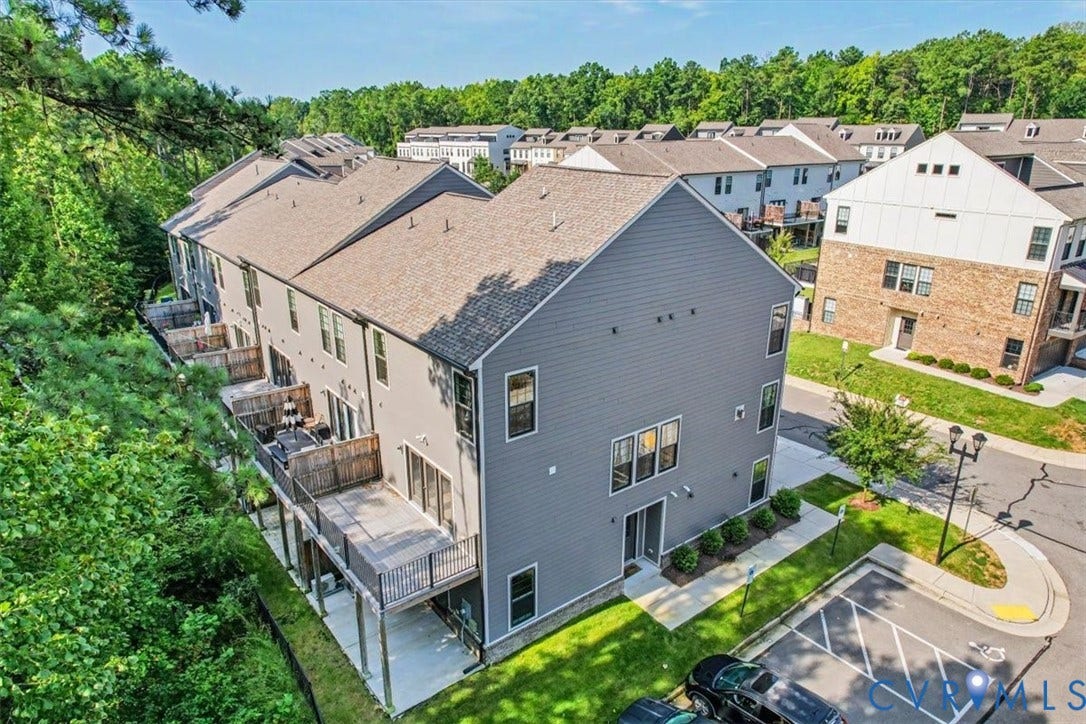 1141 Broad Hill Trace, Saunders Station Townes, Henrico, VA 23233 Modern townhome