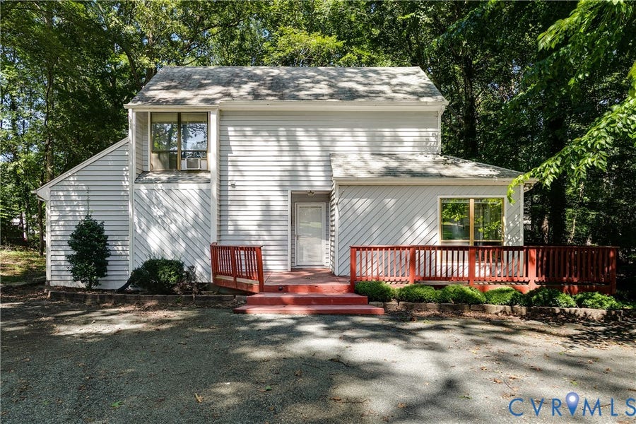 Property photo for 702 Gordon School Court, North Chesterfield, VA