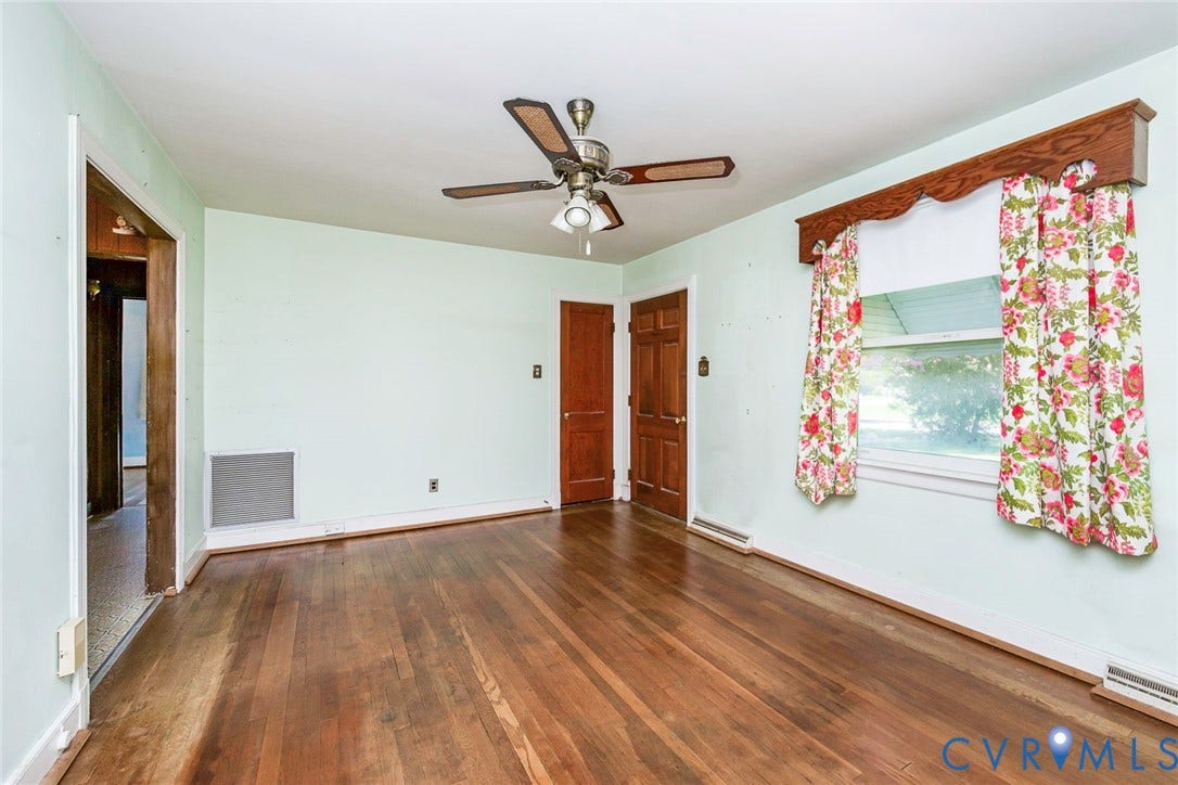 Living Room with Ceiling Fan