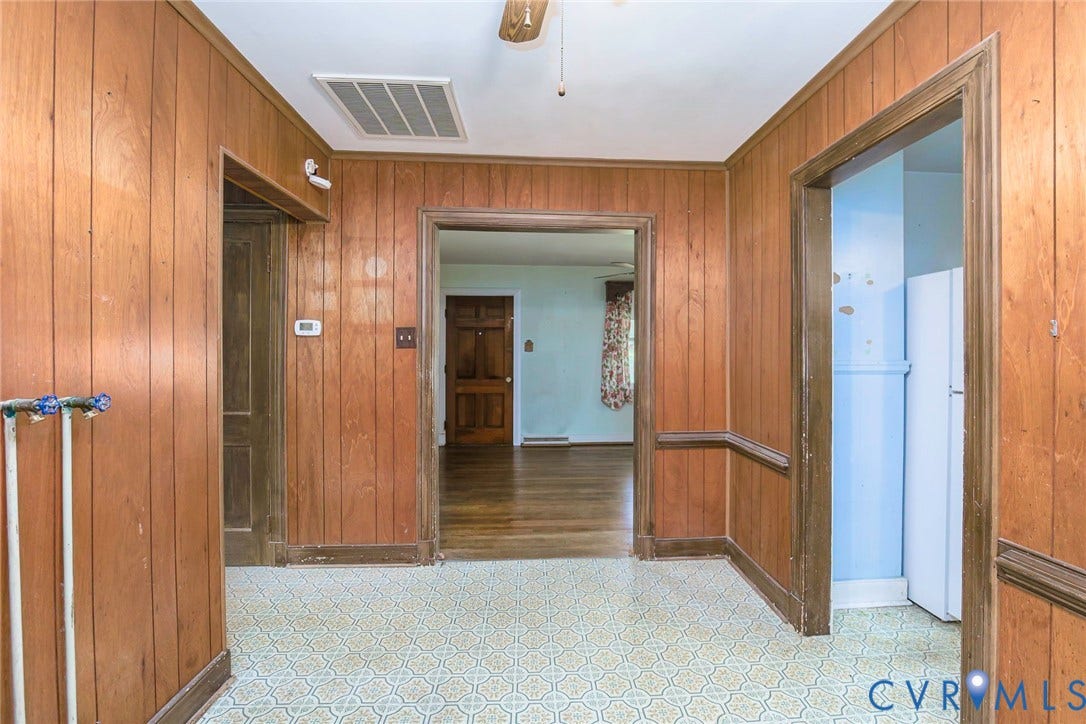 Dining Room/Utility Room