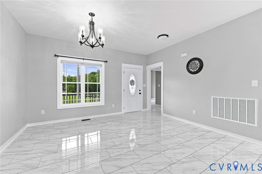 4774 Bell Road, Powhatan, VA 23139 9' Ceilings