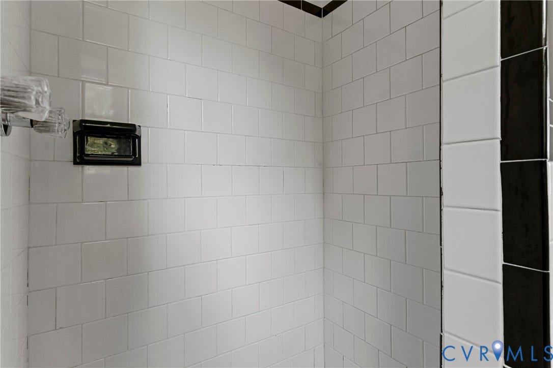 5968 Forest Hill Avenue, Westlake Hills, Richmond, VA 23225 White subway tile walls with dark grout lines
