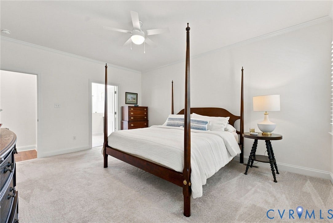 Neutral wall paint with crown molding