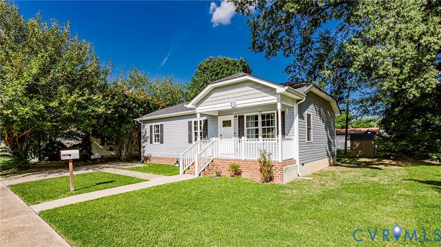 Property photo for 407 N 5th Avenue, Hopewell, VA