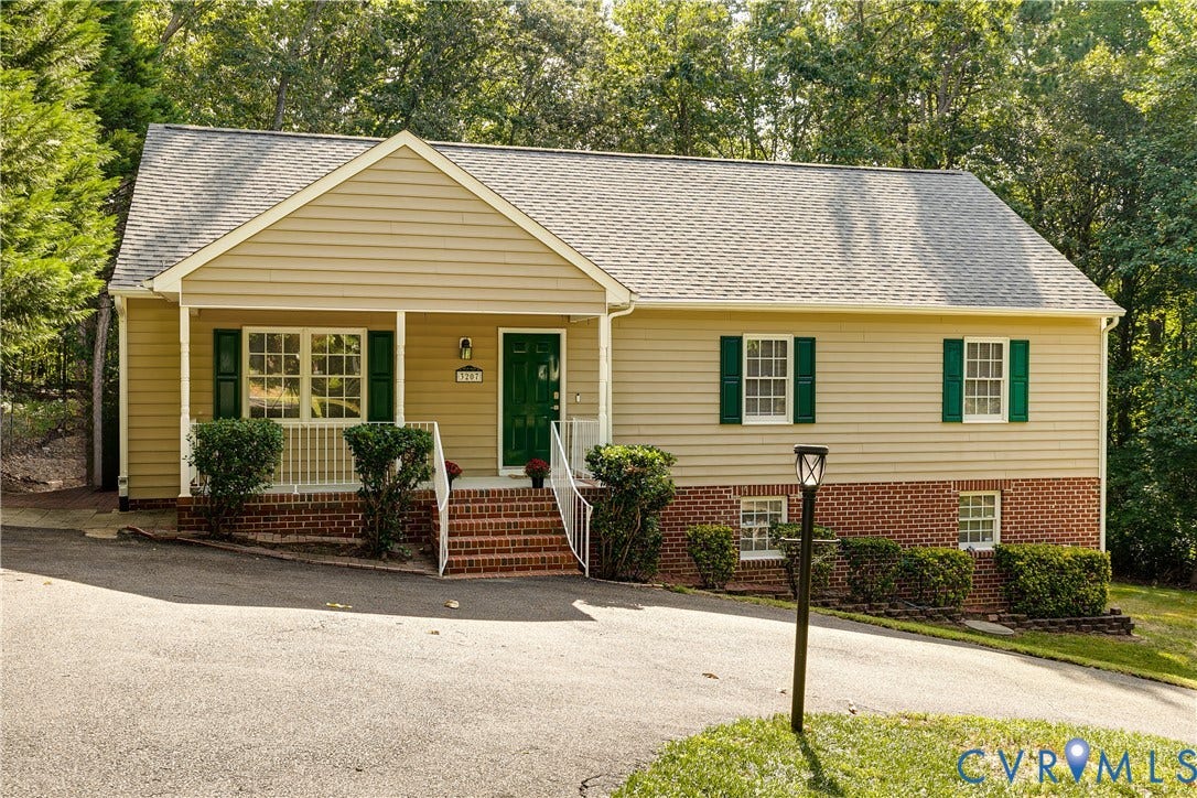 3207 Ludgate Road, Chester, VA 23831 3207 Ludgate Road, Chester, VA 23831
