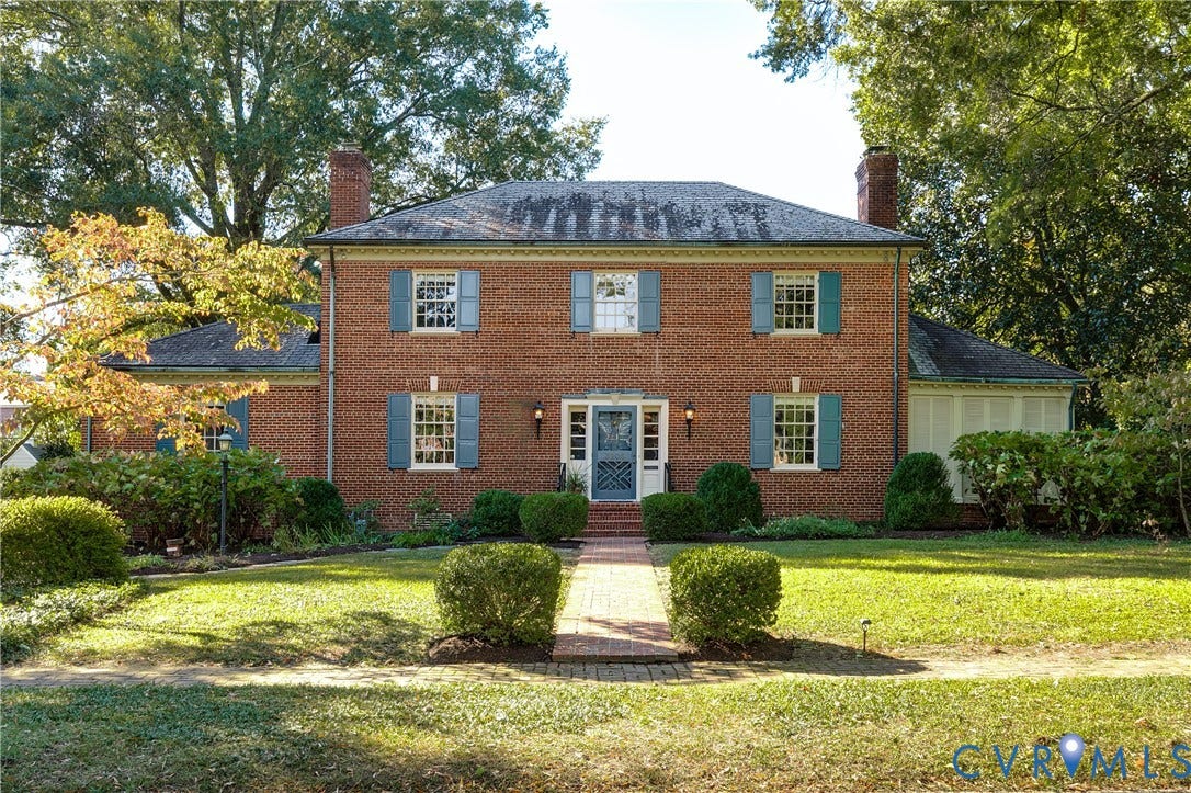 3905 Dover Road, Richmond, VA 23221 Brick sidewalks