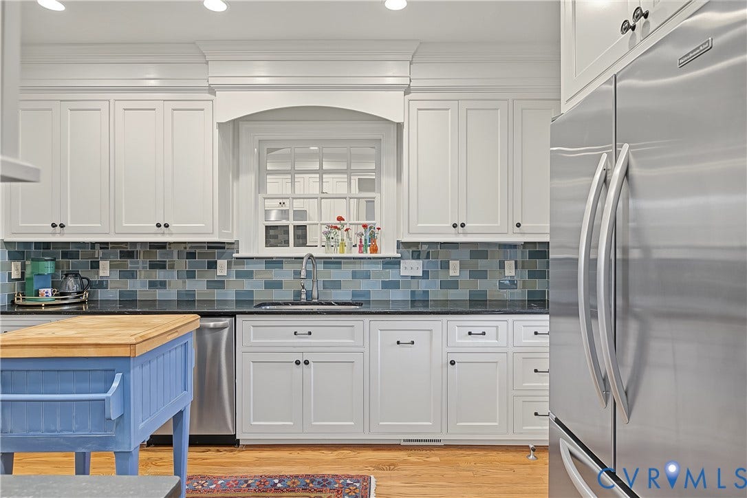 3905 Dover Road, Richmond, VA 23221 Inset cabinets, stainless, soapstone