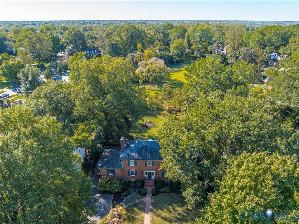 3905 Dover Road, Richmond, VA 23221 Home backs up to one of WF greenspaces