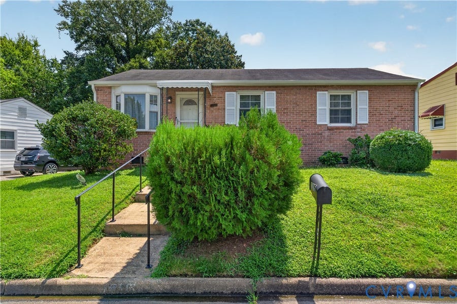 Property photo for 1816 Owens Court, Hopewell, VA