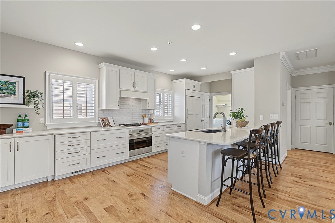 239 Finial Avenue, Henrico, VA 23226 Pristine
Cook's kitchen